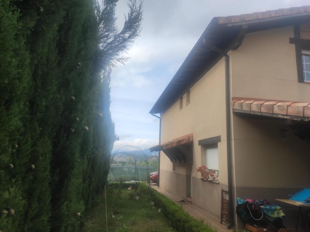 Vivienda El Olivo Con Piscina Privada Y Jardin. Villa Ayegui Eksteriør billede