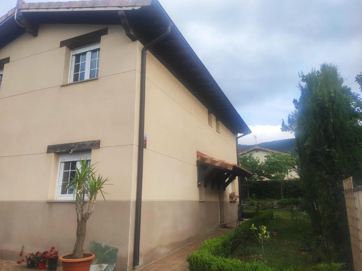 Vivienda El Olivo Con Piscina Privada Y Jardin. Villa Ayegui Eksteriør billede